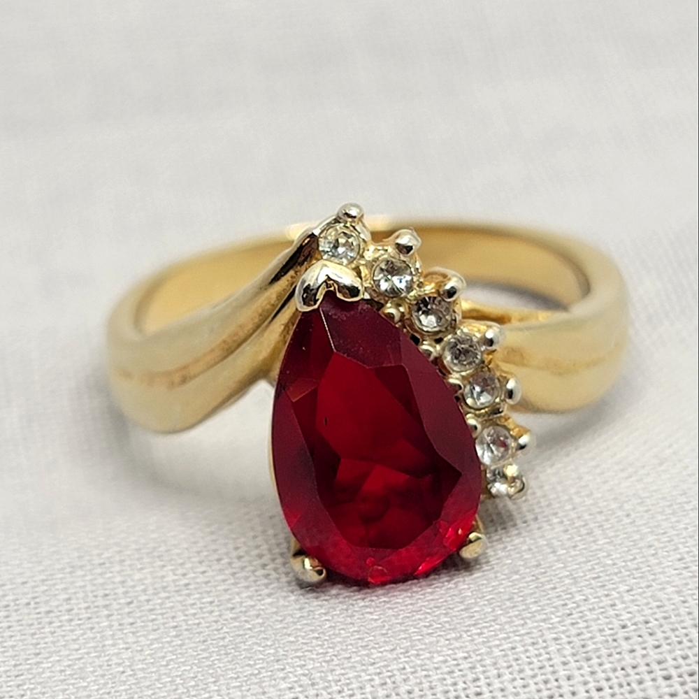 Vintage Cocktail Ring Gold Tone Simulated Ruby and Diamond